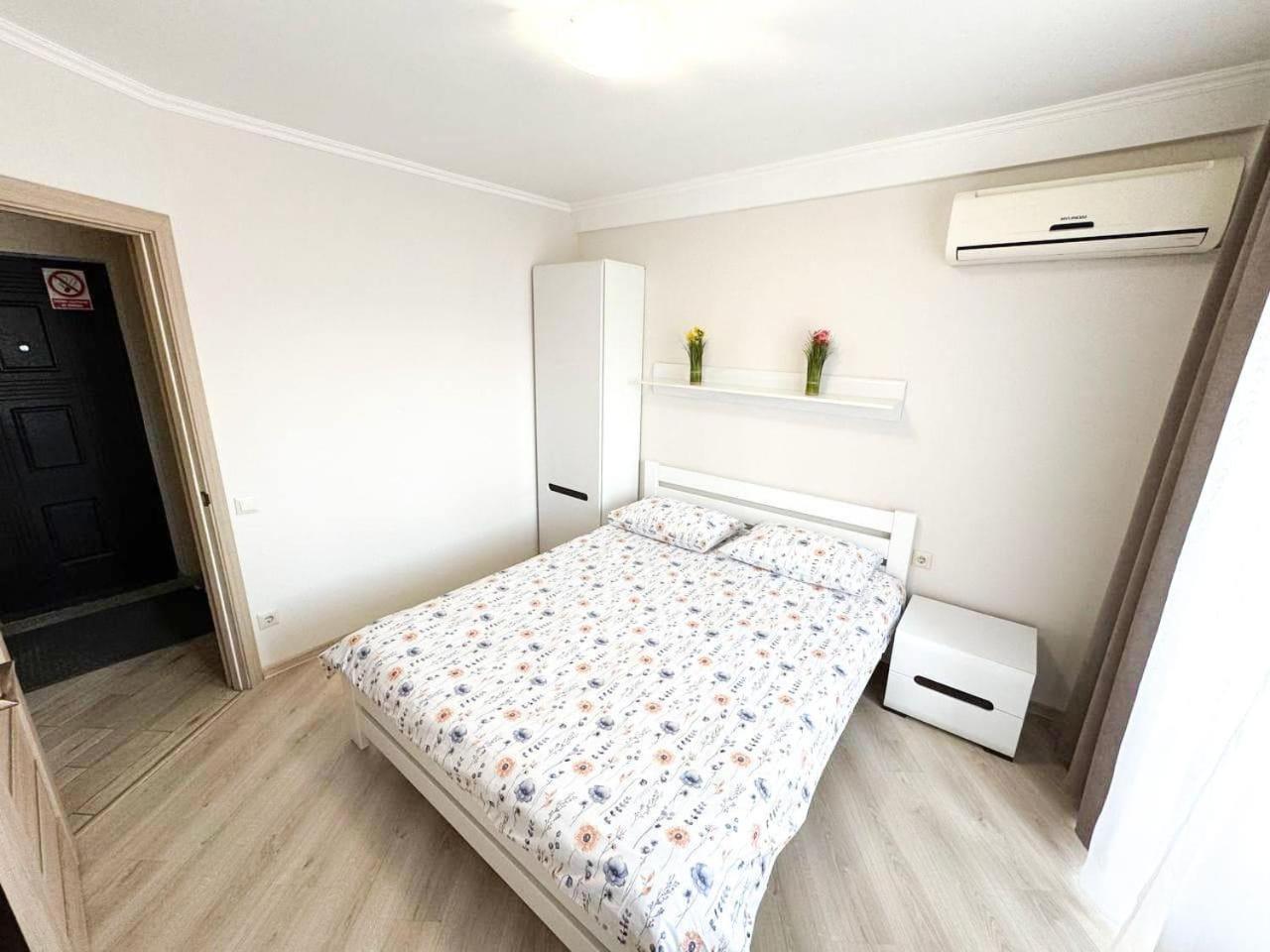Artal Apartment On Obolonskyi Avenue 16A Київ Екстер'єр фото